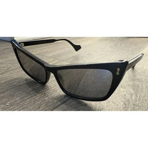 Gucci  58mm Cat Eye Sunglasses in Black - Picture 8 of 9